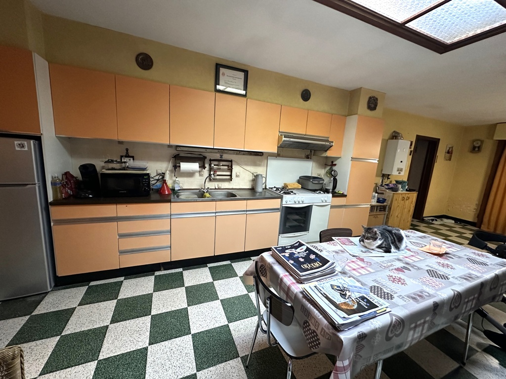 NOUVEAU/ A VENDRE à ROUCOURT (7601) : Maison 2 ch. avec garage à rénover