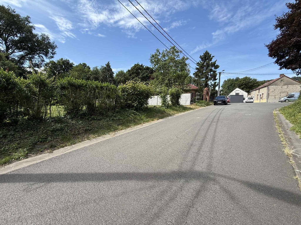 NOUVEAU / A VENDRE à BLATON (7321) : Beau terrain à bâtir de 18A90CA situé au calme