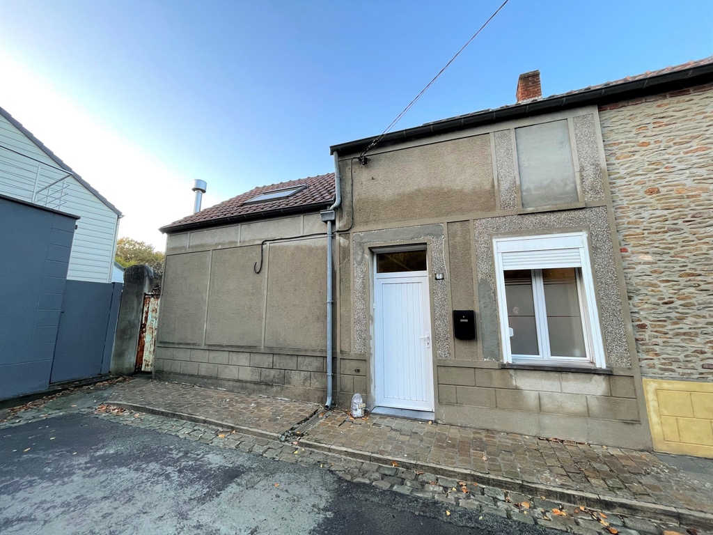 Loué à BLATON : Jolie maison rénovée avec 2 chambres et jardin